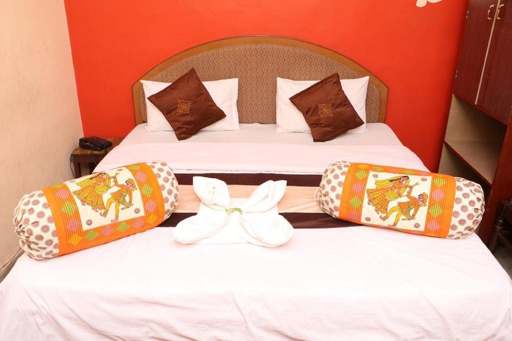 Hotel Jai Maa Palace Jaipur Bagian luar foto